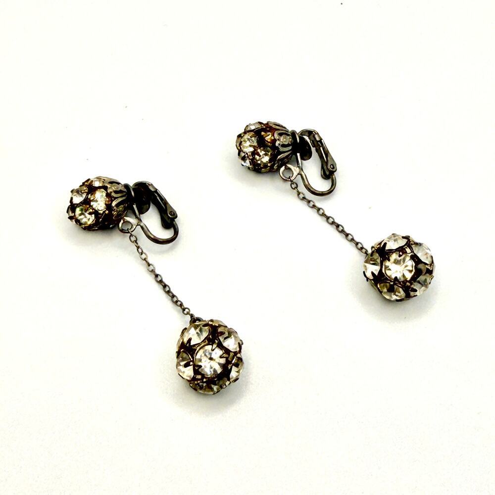 Vintage 60s Silver Clear Rhinestone Midcentury Glamour Dangle Clip-on Earrings